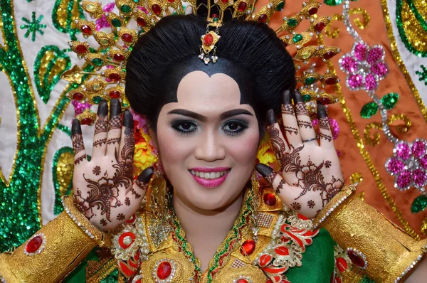 Tarakan Indonésia Janeiro 2016 Tradicional Noiva Casamento Indonésia Bugisnese Mostra — Fotografia de Stock