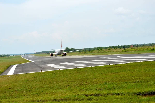 Tarakan Indonesia 29Th May 2016 Plane Runway Juwata International Airports — Zdjęcie stockowe