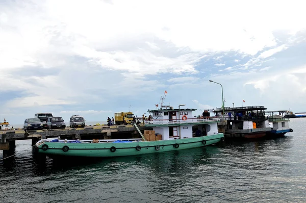 Tarakan Indonesia May 2016 Loading Unloading Activities Tengkayu Seaport Tarakan — ストック写真