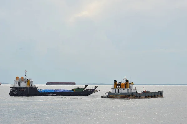Tarakan Indonesia May 2016 Ships Anchored Waters Tengkayu Seaport Tarakan — ストック写真