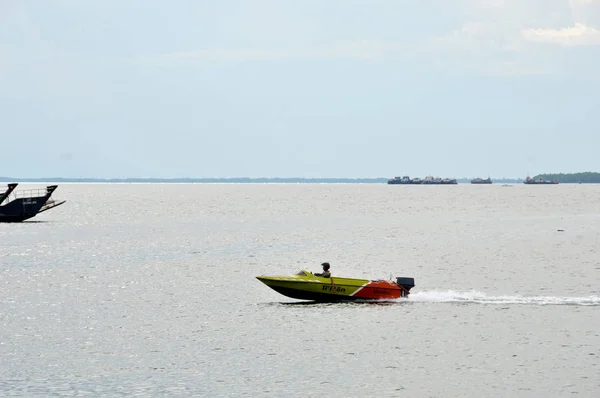 Tarakan Indonesia Maggio 2016 Motoscafo Intorno Porto Tengkayu Tarakan Indonesia — Foto Stock