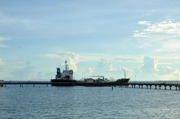 Таракан Индонезия Июня 2016 Танкер Якоре Морском Порту Таракан Индонезия — стоковое фото
