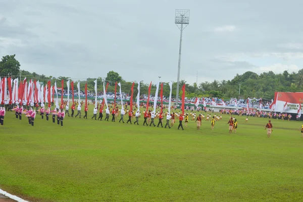 Tarakan Indonesien April 2017 Ein Kolossaler Tanz Bei Der Eröffnungszeremonie — Stockfoto