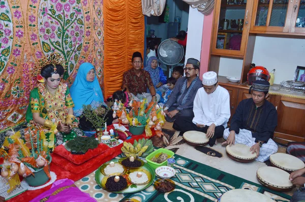 Tarakan Indonésie Janvier 2016 Mappacci Cérémonie Mariage Traditionnelle Indonésien Bugisnese — Photo