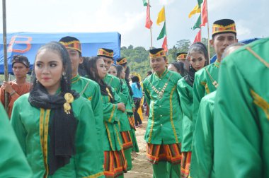 Tarakan, Endonezya, 17 Aralık 2017: Amal Beach Tarakan, Endonezya 'da Irak Tengkayu Festivali, kentin 20. yıldönümü çerçevesinde