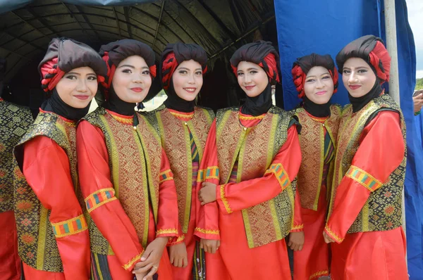 Tarakan Indonésie Déc 2017 Portrait Danseurs Adolescents Festival Irakien Tengkayu — Photo