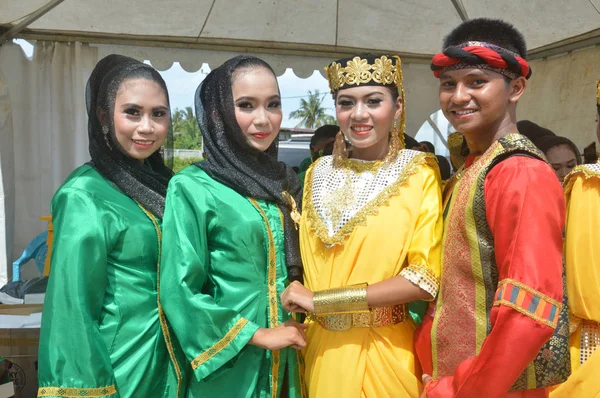 Tarakan Indonésie Prosince 2017 Portrét Dospívajících Tanečníků Festivalu Iraw Tengkayu — Stock fotografie