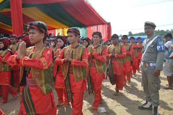 Tarakan Indonesia Dec 2017 Κολοσσιαίος Χορός Του Iraw Tengkayu Festival — Φωτογραφία Αρχείου