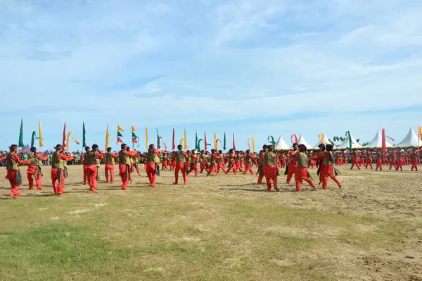 Tarakan Indonesia Dic 2017 Colosal Danza Del Iraw Tengkayu Festival — Foto de Stock