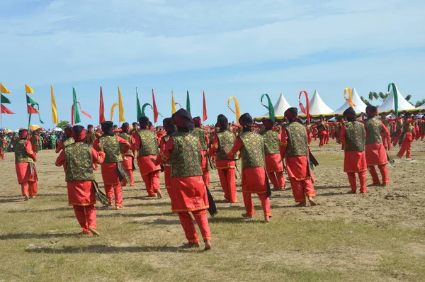 Tarakan Indonesia Dic 2017 Colosal Danza Del Iraw Tengkayu Festival — Foto de Stock