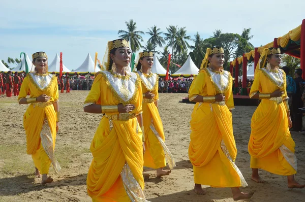 Tarakan Indonésia Dec 2017 Dança Colossal Festival Iraw Tengkayu Amal — Fotografia de Stock