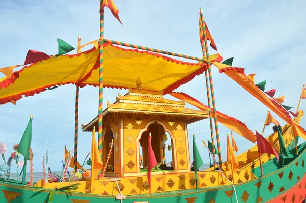 Tarakan Indonesia Dec 2017 Iraw Tengkayu Festival Amal Beach Tarakan — Stock Photo, Image