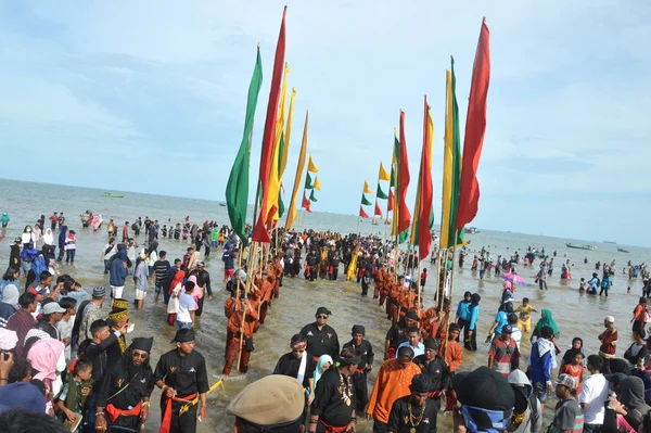 Tarakan Indonesia Dec 2017 Iraw Tengkayu Festival Amal Beach Tarakan — Stock Photo, Image