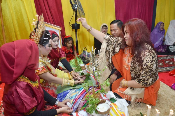 Tarakan Indonesia 19Th March 2016 Mappacci Traditional Wedding Ceremony Bugisnese — Stock Photo, Image