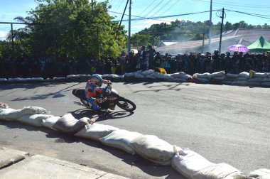 TARAKAN, İndonezya. 21 Mayıs 2017. Motoprix Ulusal Şampiyonası daimi olmayan Datu Adil Tarakan Stadyumu 'nda
