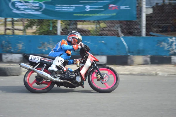 インドネシアのタラカン 2017年5月20日 サーキットでのMotoprix全国選手権 Datu Adil Tarakan Stadium — ストック写真