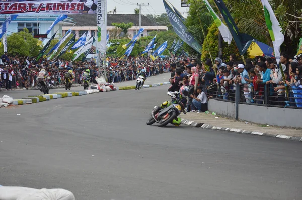 Tarakan Indonesia 19Th November 2016 Motorbike Riders Drive Corner Panning — Stock Photo, Image