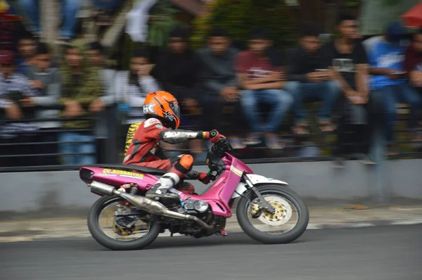 Tarakan Indonesia Novembre 2016 Motociclisti Guidare Dietro Angolo Con Effetto — Foto Stock