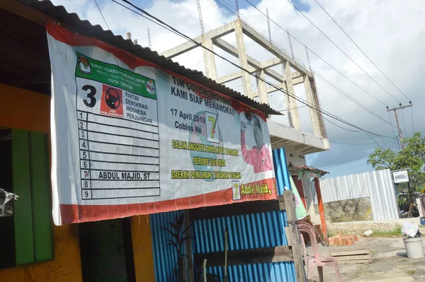 Tarakan Indonesia Aprile 2019 Manifesto Dei Candidati Alla Legislatura Una — Foto Stock