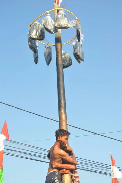 Tarakan Indonesie Srpen 2019 Panjat Pinang Lezení Kluzké Pole Soutěže — Stock fotografie