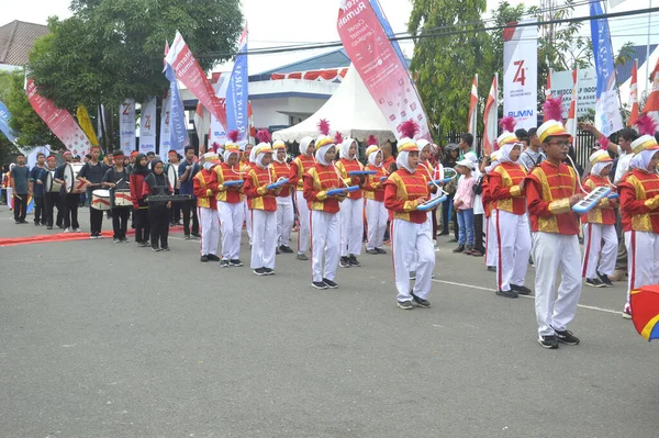 Tarakan Indonezja Sierpnia 2019 Atrakcje Drumband Marszach Karnawałowych Okazji Dnia — Zdjęcie stockowe