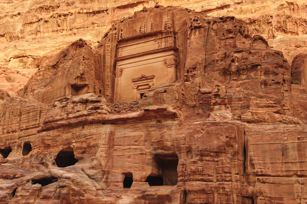 Las ruinas de la antigua civilización en Petra —  Fotos de Stock