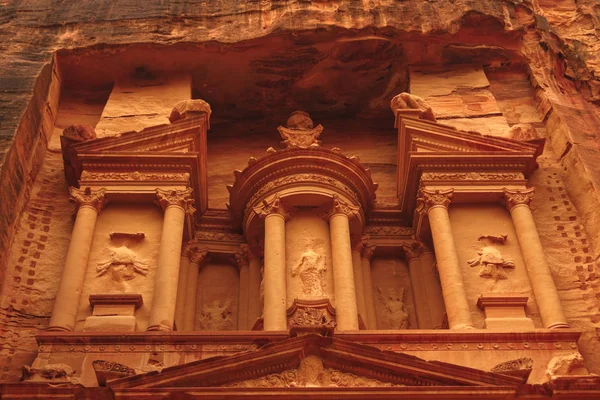 El tesoro de Al Khazneh en Petra — Foto de Stock