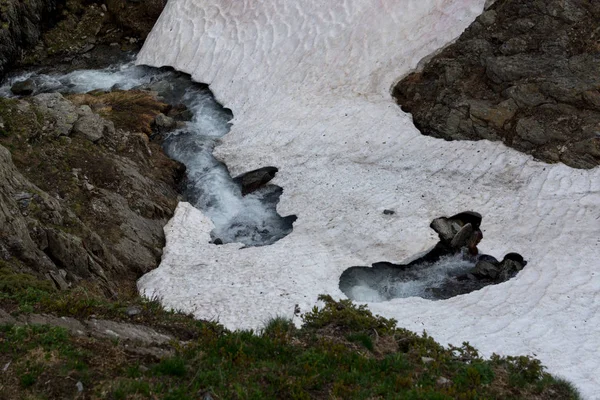 빙하와 알프스에서 봉우리의 — 스톡 사진