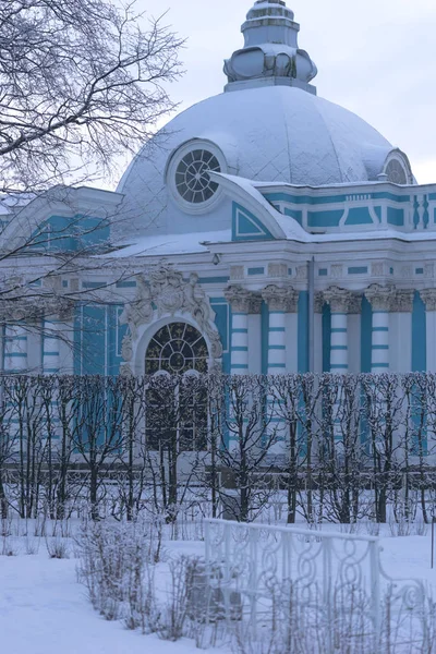 Голубой Замок Парке Холодную Зиму — стоковое фото