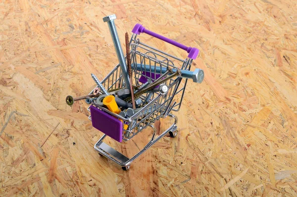 Carrito Compras Con Tornillos Mesa Osb — Foto de Stock