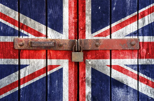Bandeira Reino Unido Fundo Antigas Portas Trancadas — Fotografia de Stock