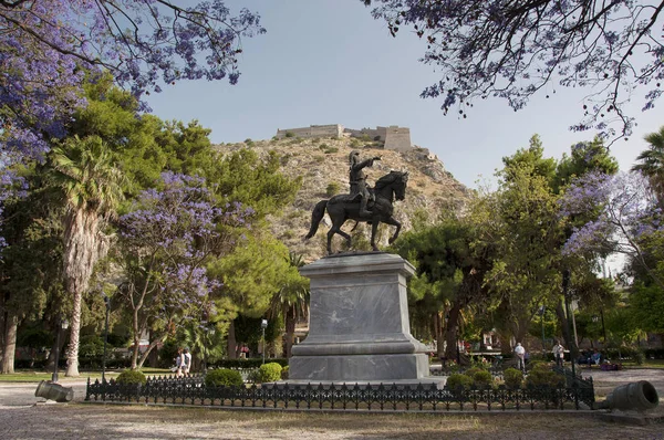 Nafplio Hellas 2016 Ryttermonumentet Parken Til Byen Nafplio Peloponnes Hellas – stockfoto