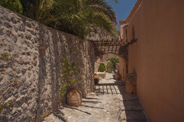 Straat Van Verborgen Stad Van Monemvasia Van Middeleeuwse Tijd Geplaatst — Stockfoto