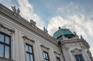 Viyana şehir, Avusturya - 20.03.2013. : Bina, bir detay, Viyana, Avrupa'da bir güneşli bahar günü Belvedere cephe 