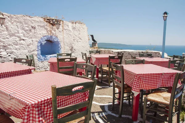 Yunanistan Alonissos Adasındaki Alonissos Köyünde Geleneksel Yunan Tavernası — Stok fotoğraf