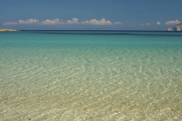 Кристально Чистые Воды Пляжа Пори Острове Куфониси Греции — стоковое фото