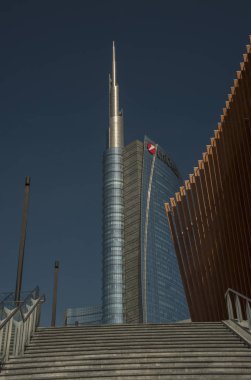 Milan, İtalya - 06 05 2018: Milano, İtalya 'da yüksek modern binalara sahip iş bölgesi