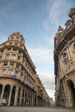 Cenova, İtalya - 06 05 05 2018: Merkez Meydanı 'ndan Via XX Settembre caddesine bakın