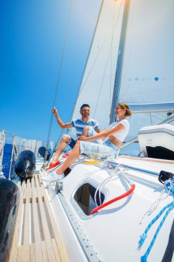 Yatta dinlenme sevimli çocukla baba