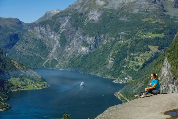 Geiranger fjord, prachtige natuur Noorwegen. — Stockfoto