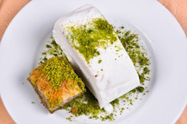Baklava ve Maraş dondurma