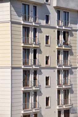 Yüksek modern evler