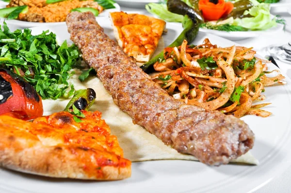 Adana kebap, carne cocida — Foto de Stock