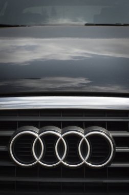 Audi metal simgesi