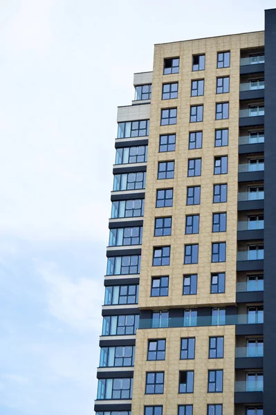 Modern housing apartments and details. Facade, center. District, — Stock Photo, Image