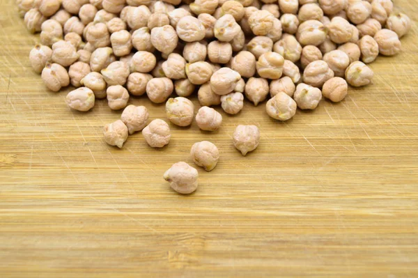 Very nutritious and a pile of fresh dry chickpeas — 스톡 사진