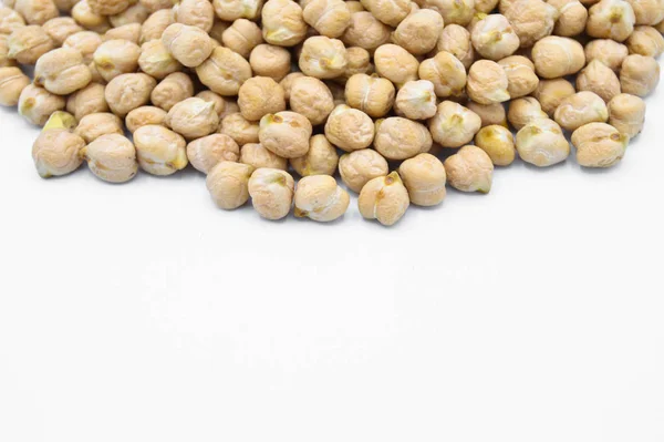 Very nutritious and a pile of fresh dry chickpeas — Stock Photo, Image