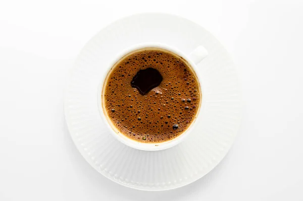 Beyaz Fincanda Geleneksel Türk Kahvesi Beyaz Arka Planda Izole Edilmiş — Stok fotoğraf