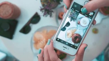 Simit somon ve patates cipsi ile gıda fotoğraf. sosyal ağlar için