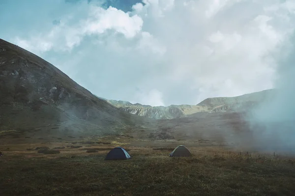 Camping i bergen — Stockfoto